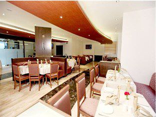 Vinstar Serviced Apartments Хинджавади Экстерьер фото